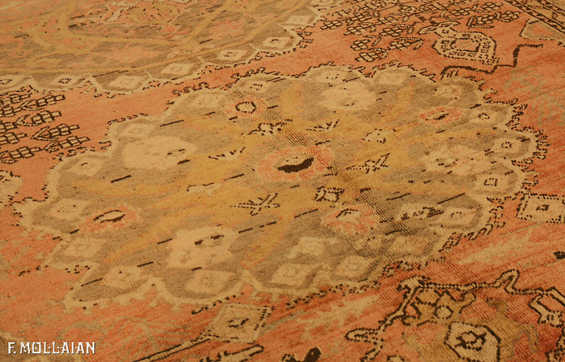 Semi-Antique Turkish Ushak (Oushak) Carpet n°:74265873